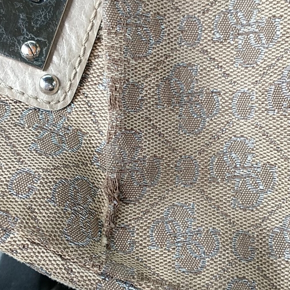Guess Large Shoulder Bag - Picture 8 of 13